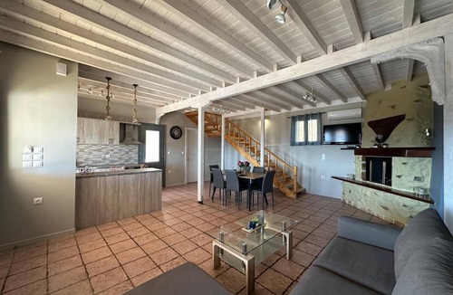 Frinion Villa | Eris Villa - 3 Bedroom Villa