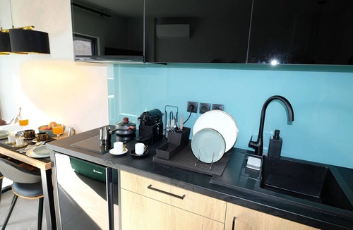 Monastiraki Apartment | Ermou Monastiraki Acropolis View