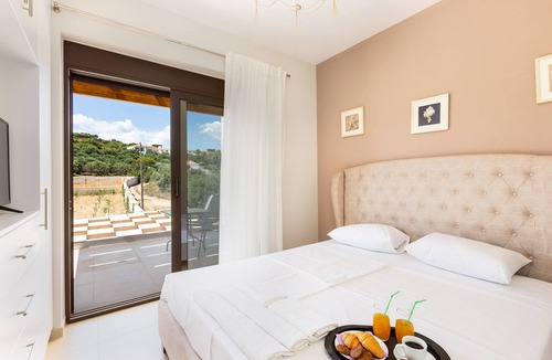 Almyrida Villa | EUDORA LUXURY STONE VILLA