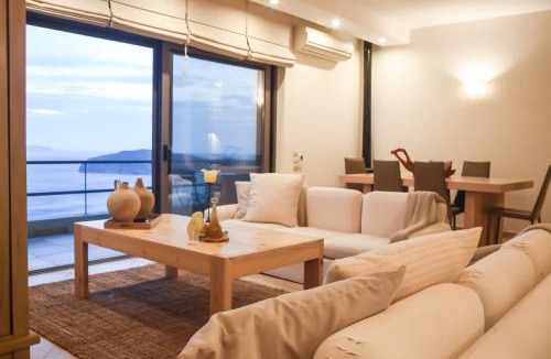 Pefki Villa | Evexia Villa
