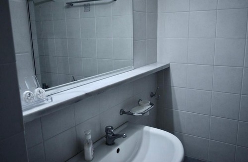 Agios Mamas Apartment | EviaXL Studios
