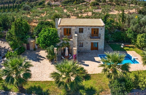 Agia Triada Villa | Exclusive Crete Villa | Teachers.
