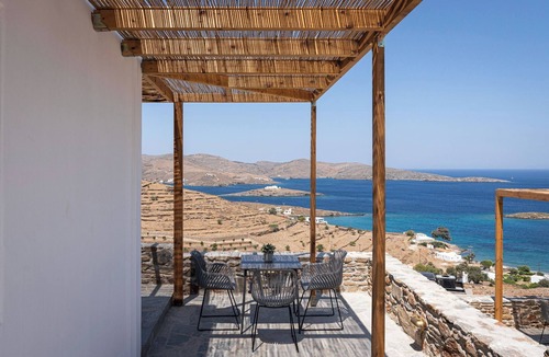Kithnos Apartment | Executive Suite By Kythea Suites Kythnos