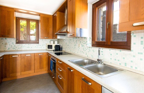 Agios Prokopios Villa | Fabulous Vacation Villa