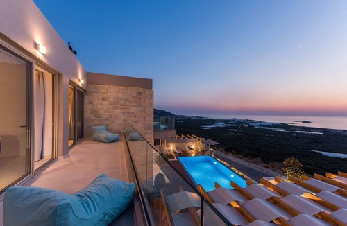 Limeniskos Villa | Falasarna Luxury Villas | 2 Free cars & 2 pools