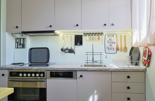 Palaio Faliro Apartment | Faliron Urban Retreat