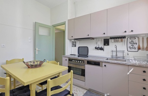 Palaio Faliro Apartment | Faliron Urban Retreat