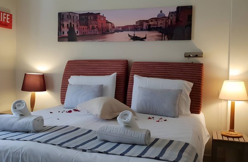 Gouvia House | Family 2BR Apt Pool – Kitchenette 7
