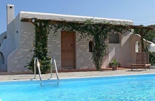 Engarai Villa | Family-friendly villa (120 sqm) with pool, sauna, large garden