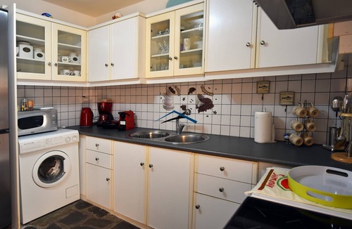Koundouros House | Family house with a sea view for rent in the area of Koundouros