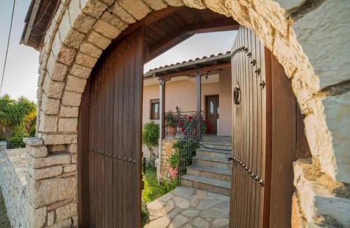 Igoumenitsa House | Family House with Garden