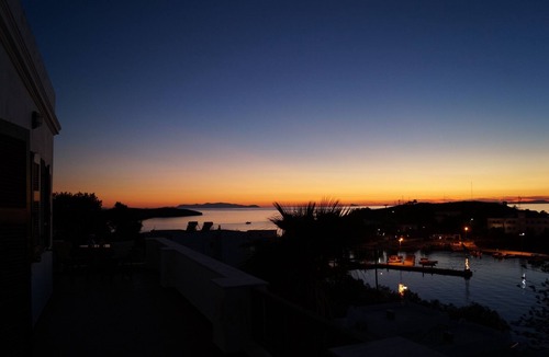 Posidonia Villa | Family villa by the sea in a quite area. Stunning sunset and agean sea view!