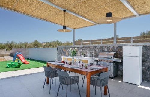 Rethymno Villa | Family Villa Luna with Private Pool, Ping Pong and BBQ 1km from the beach