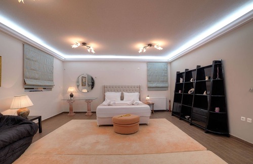 Anavyssos Villa | Family Villa Mythos With a Magnificent garden and Large Swimming Pool