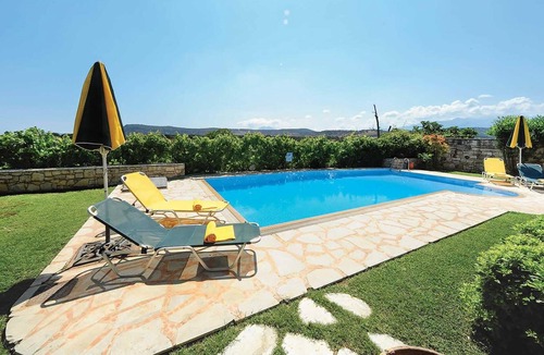 Prinos Villa | Family villa w/ extensive outside space, pool