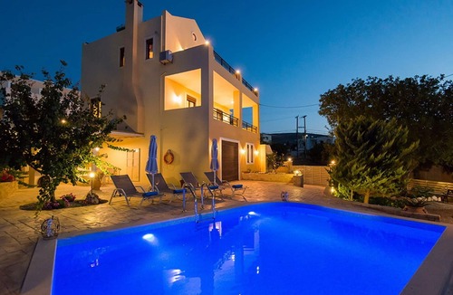 Roussospiti Villa | Family - villa with Playground, private pool & BBQ