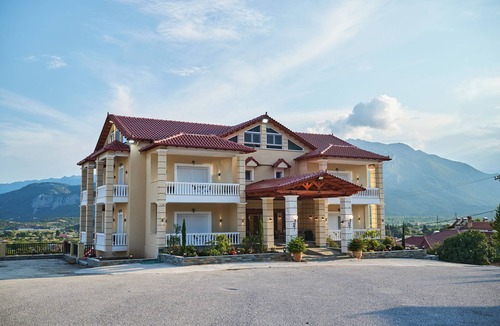 Kalambaka Apartment | Famissi sofita 7