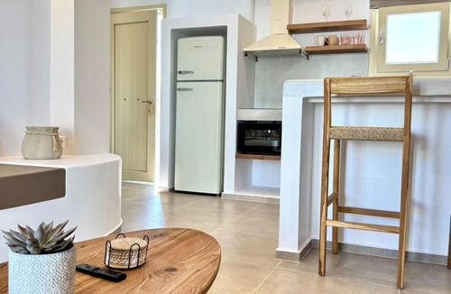 Pachena Apartment | Famly Apartment with Sea View & Plunge Pool (Ground Floor)