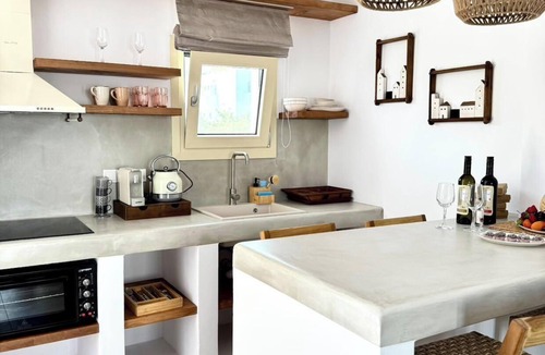 Pachena Apartment | Famly Apartment with Sea View & Plunge Pool (Ground Floor)