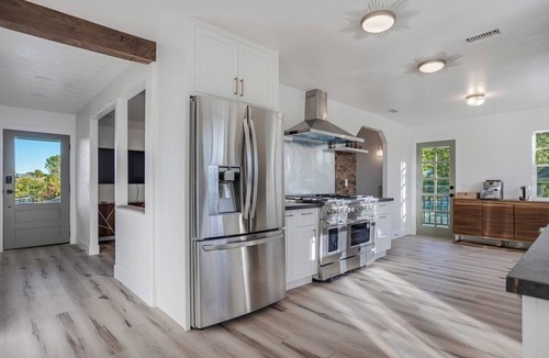 Valley Center Villa | Farm Stay on Organic Avocado Orchard: Saltwater Hot Tub, Pool, 2 Homes