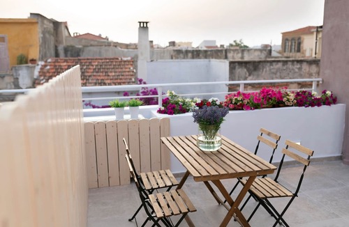 Old Town Rethymnon Apartment | Feels Like Home - The Loft in the heart of Rethymno Old Town. Breakfast Included