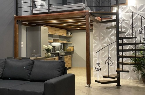 Artemida Apartment | Felicia's house