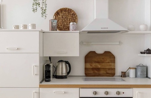 Thessaloniki City Centre Apartment | Felicity: Comfortable Loft in Thessaloniki's old Port Area