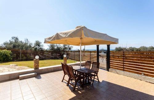 Agrilos House | Filiatra Prive Escape - Seaview & Nature Serenity