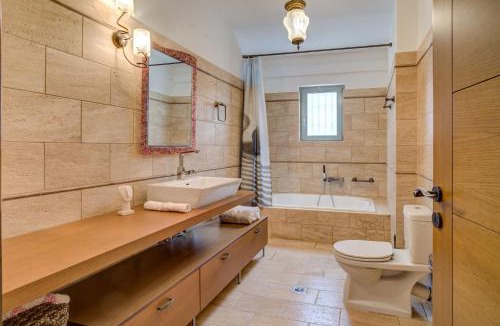 Troizinia Villa | Filistron Seaview Bliss - Coastal Charm Hideaway