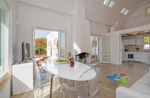 Kithira Villa | Fiora Paradise Villa