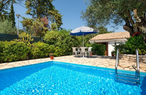 Kassiopi Cottage | Fishermans Cottage: Private pool, a/c, near beach