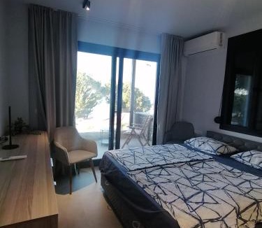 Vourvourou Apartment | Five shades of blue