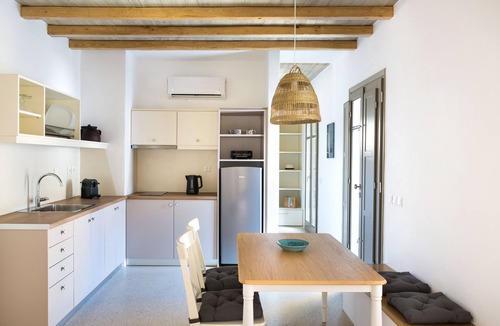 Kamares Villa | Flaros Village