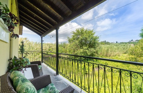 Corfu Apartment | Flat near Corfu Airport with Balcony, Wi-Fi, and Air Conditioning
