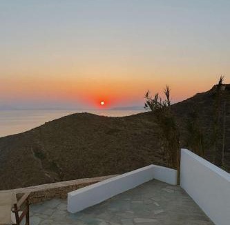 Ano Meria Apartment | Folegandros Galano Hideaway - Moniasma SeaViews