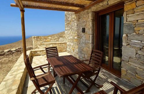 Ano Meria House | Folegandros Moniasma Serenity - Livadaki Sunny Gem