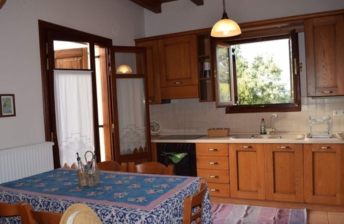 Prines Villa | For Digital Nomads, Retired people, families, with private pool, view, beaches.