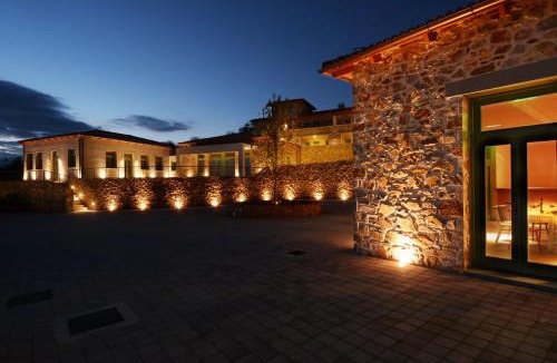 Vlachokerasia Hotel | Foresta in Medias Mores