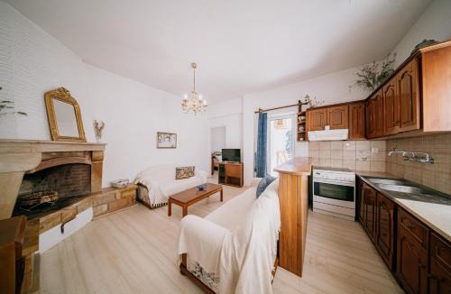 Mastichochoria Apartment | Fotis beach apartment at Komi
