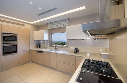 Gouvai Villa | Four Seasons private villa - seaview - big heated pool - gym - sport activities