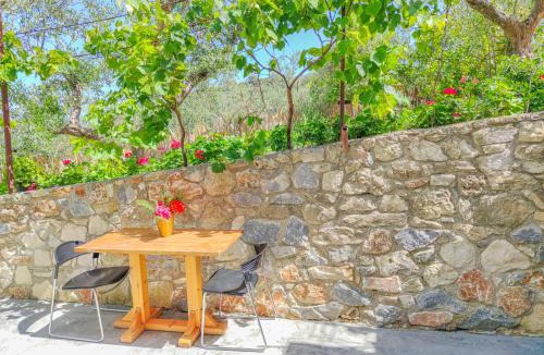 Platanias Town Apartment | Fully renovated Studio in Platanias