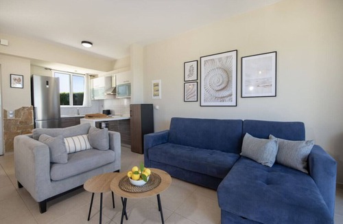 Chorafakia Apartment | Gabriel MOdern Apartment-shared pool-close to the beach