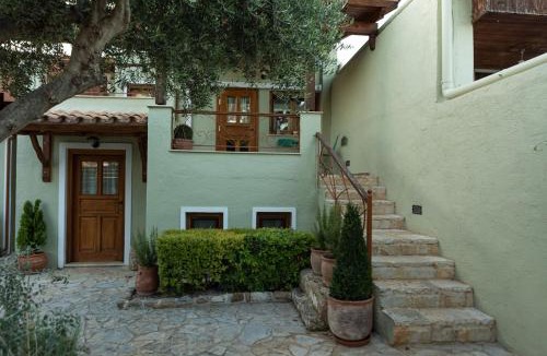 Archea Korinthos House | Gaia The Stone Cottage