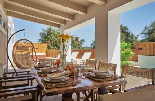 Alonia Villa | Galadriel Villa with Private Pool & Jacuzzi