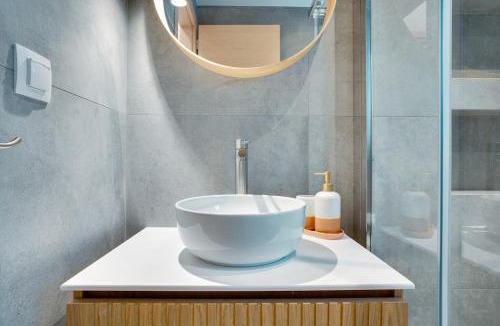 Papagou-Holargos Apartment | Garden Level Gem in the City
