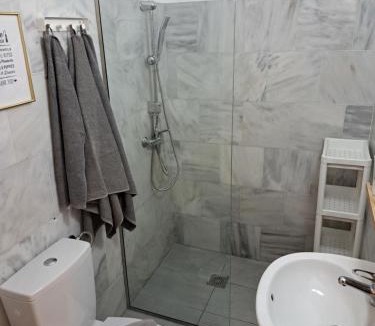 Pyrgos Psilonerou Apartment | Garden Rooms
