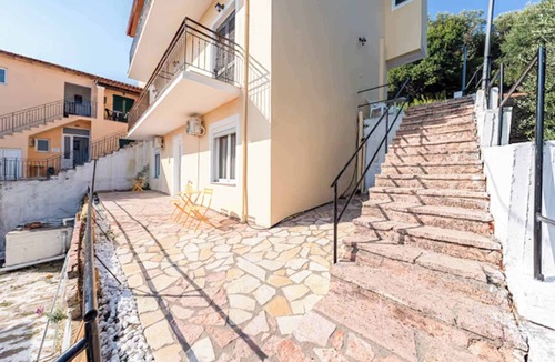 Kavos Apartment | Gavriil Apartments Corfu - Courtyard Retreat