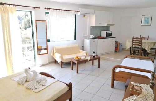 Lakones Apartment | George Michalas (Vivaria Apartments)