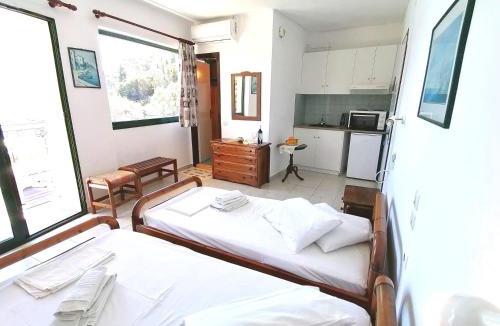 Lakones Apartment | George Michalas (Vivaria Apartments)