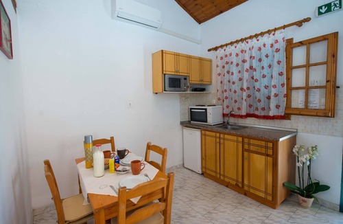 Sidari Apartment | Georgia Apartment 5 Sidari